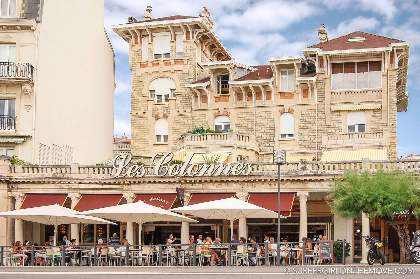 Les Colonnes cafe in Biarritz