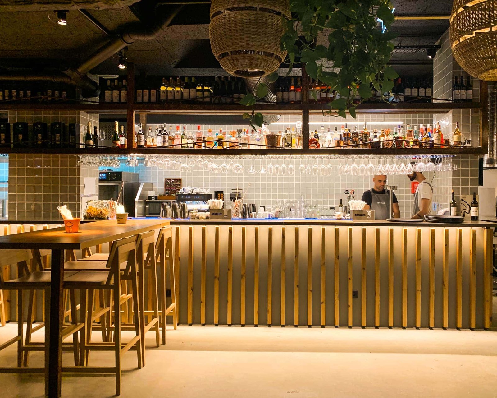 restaurante Jangada interior Ericeira Portugal