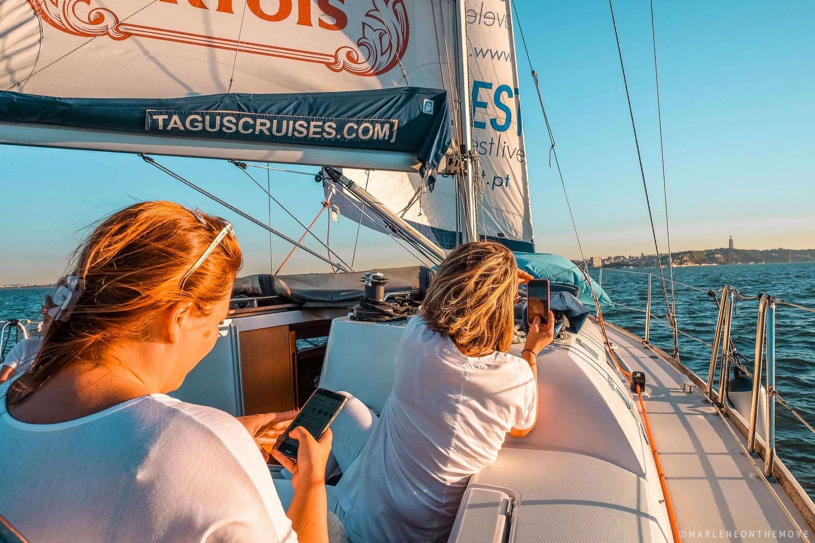 A bordo do veleiro TagusCruises On board the sailboat
