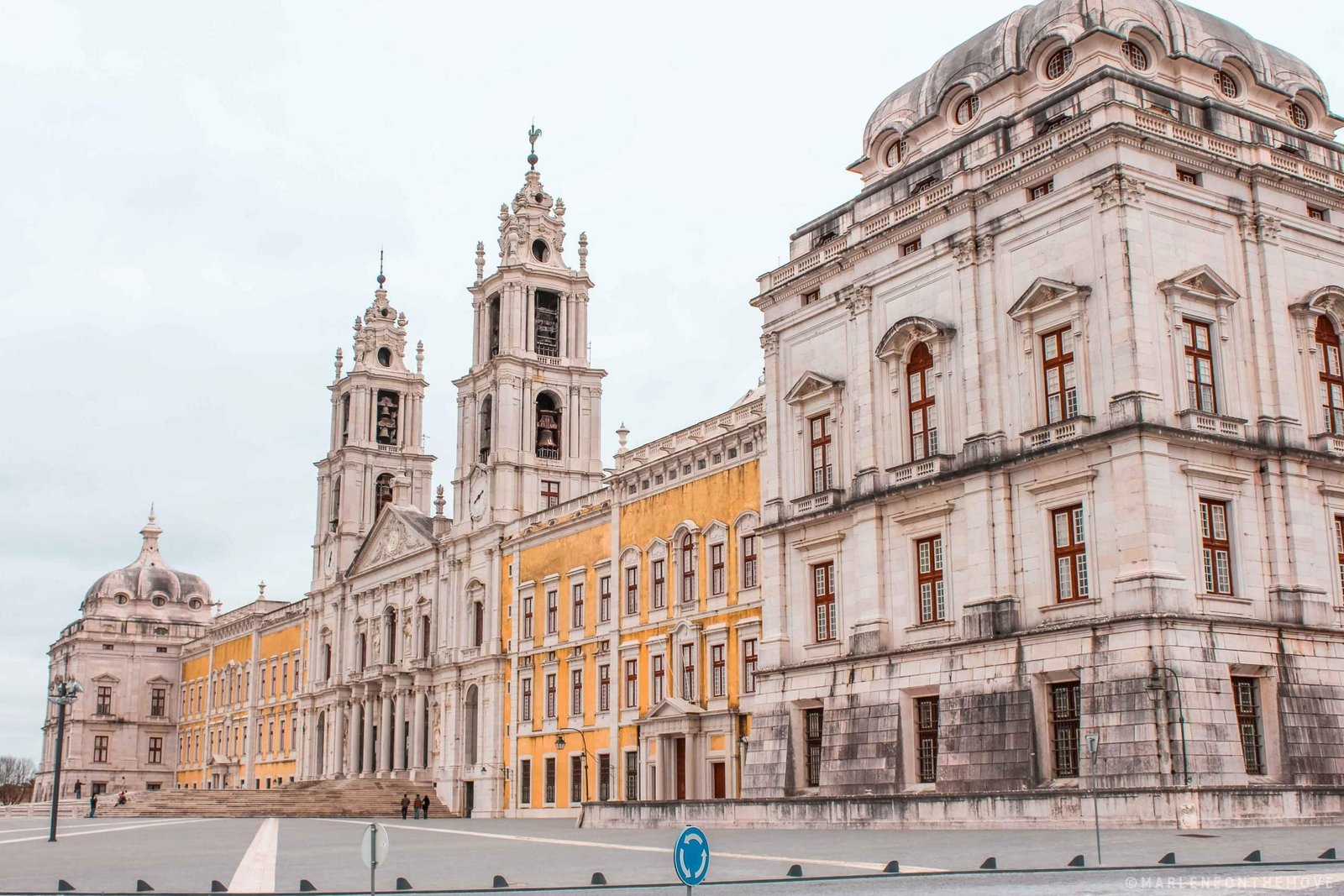 Convento e Palácio Nacional de Mafra - Royal Convent and Palace of Mafra