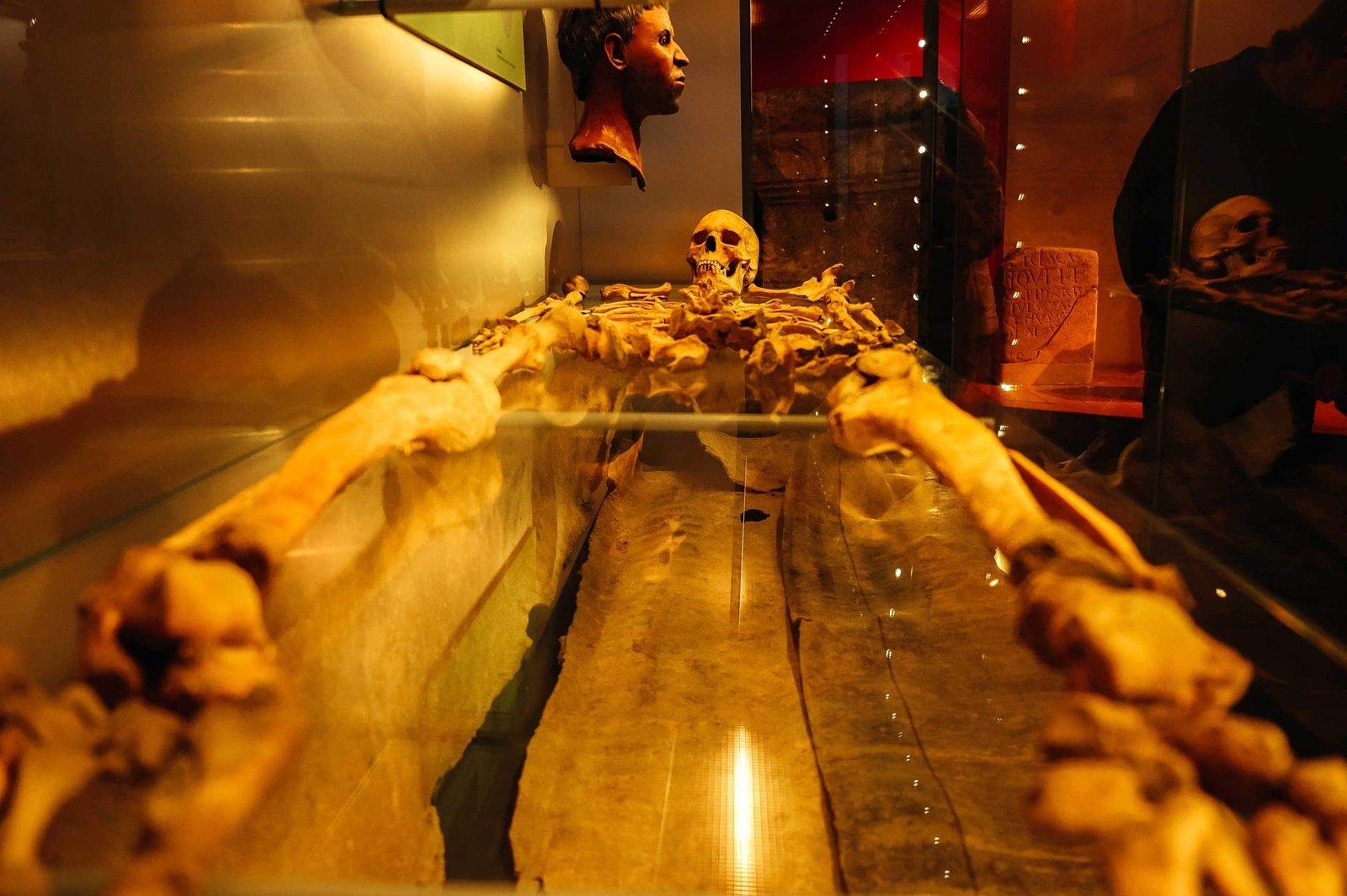 Exposição nos Banhos Romanos de Bath - Exhibition in the Roman Baths of Bath