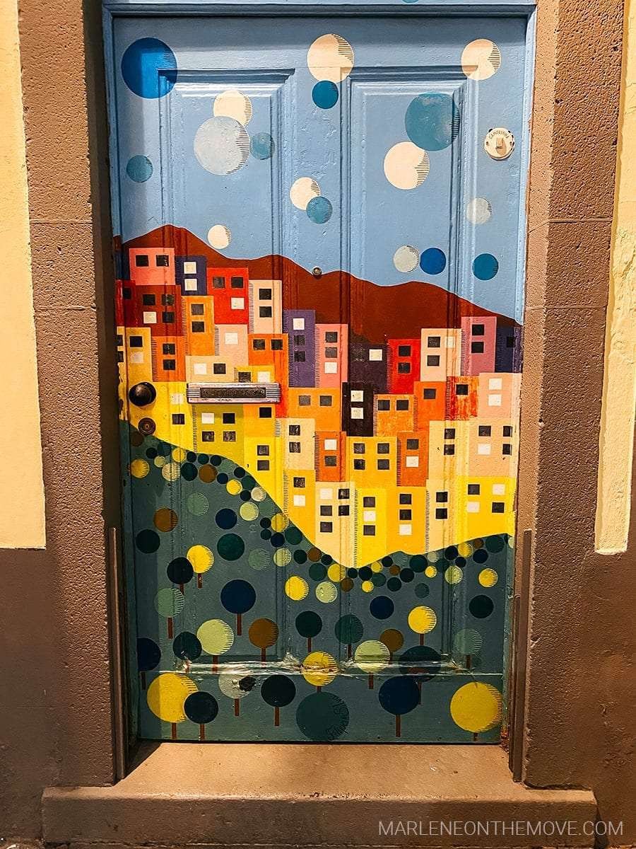 Portas pintadas no Funchal Madeira Painted doors