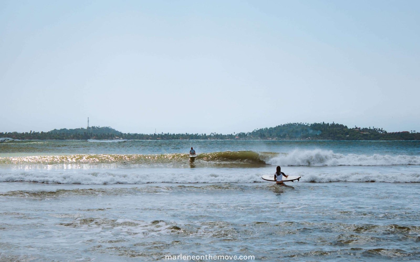 Praia no Sri Lanka - Surf Beach in Sri Lanka