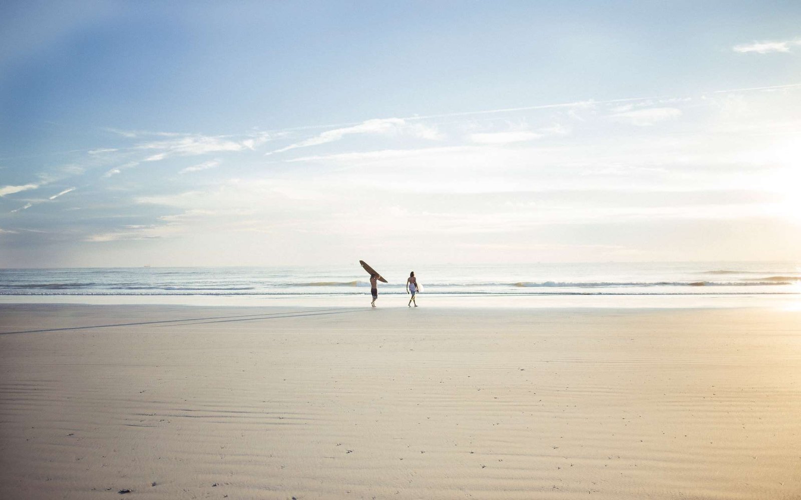 The best surf destinations for beginner surfers