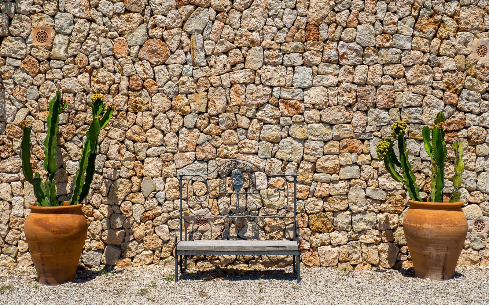 Choosing the Perfect Balearic Island: Mallorca vs Menorca - Which One Should You Visit?