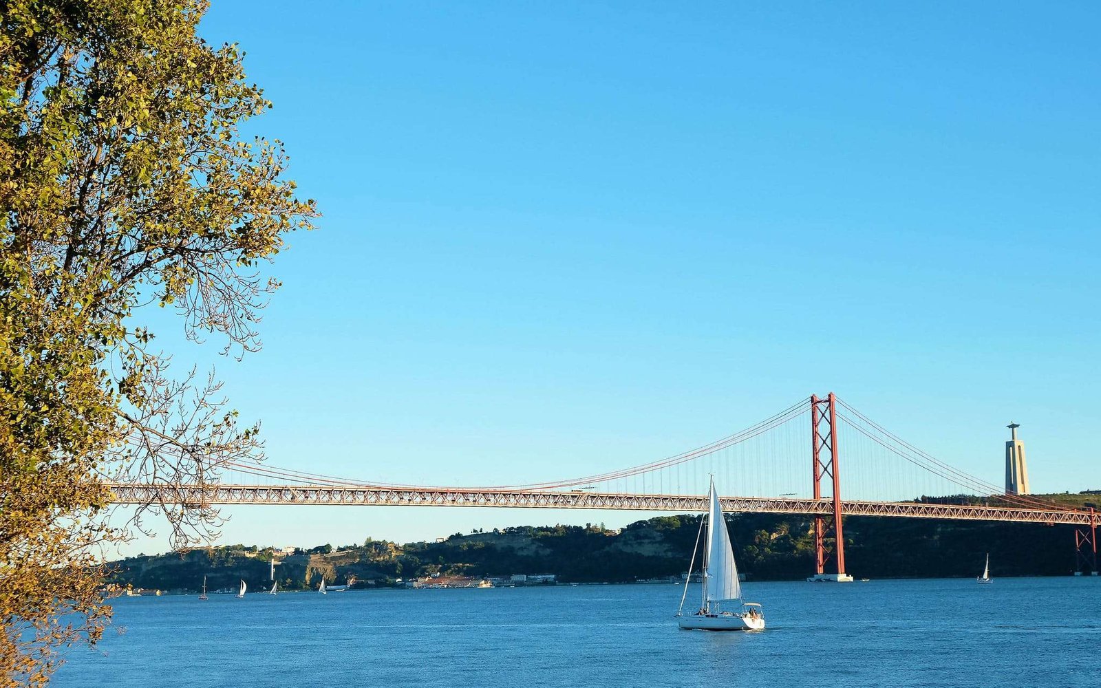 Passear de barco no rio Tejo