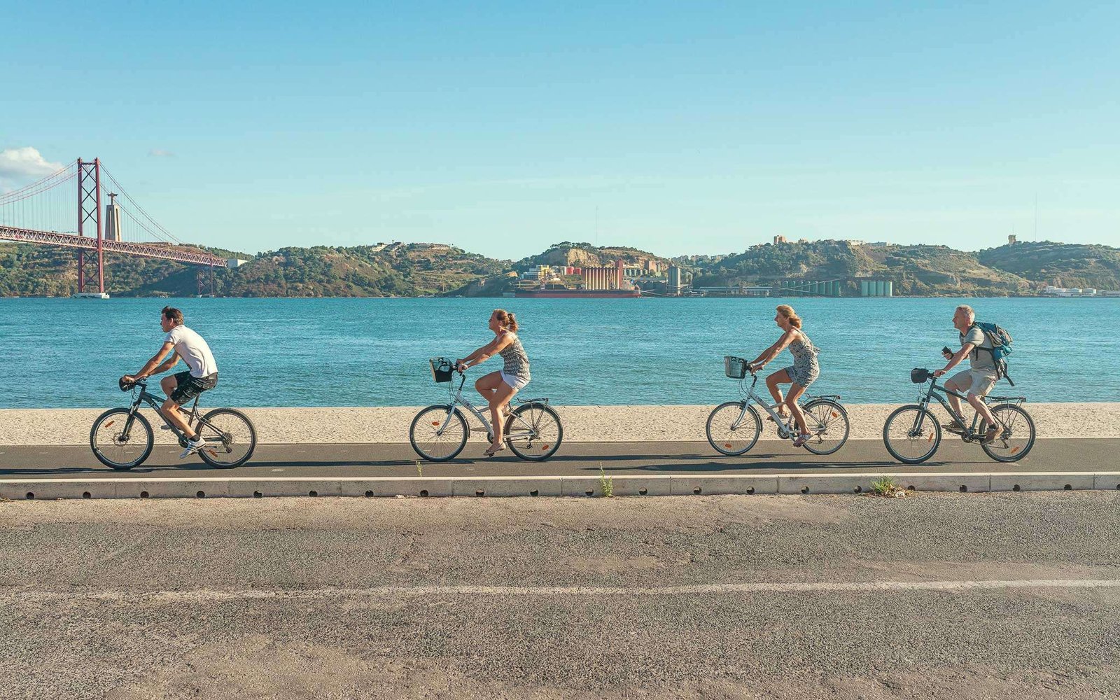 Fazer um passeio de bicicleta em Lisboa