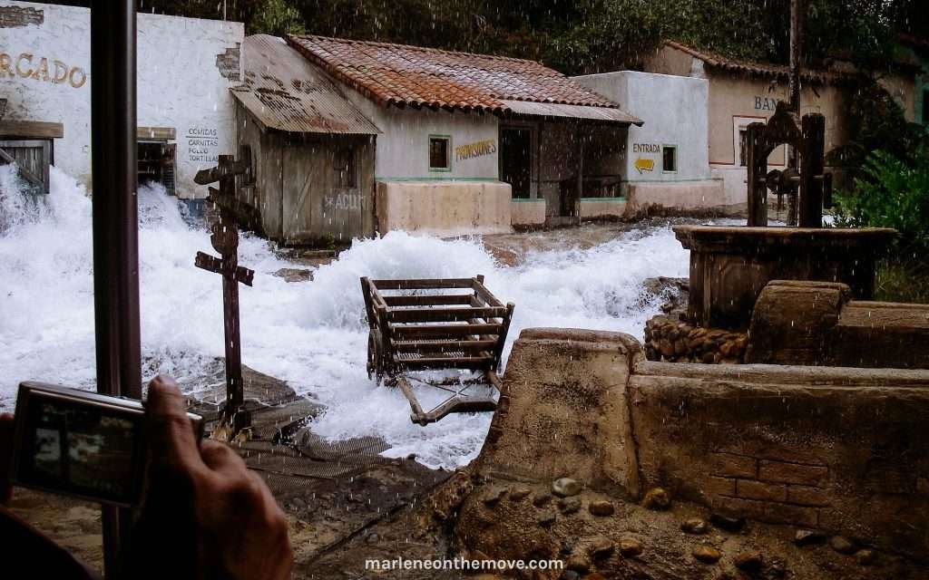 Simulação de uma cheia nos Universal Studios
