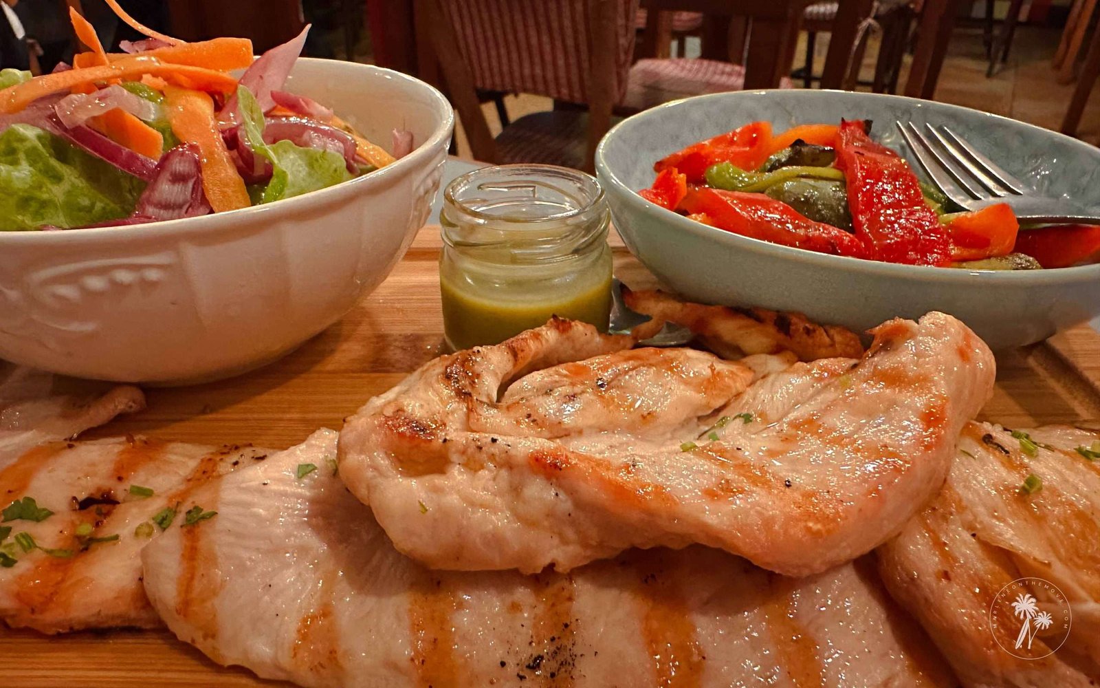 Prato de frango no restaurante Volta & Meia na Figueira da Foz