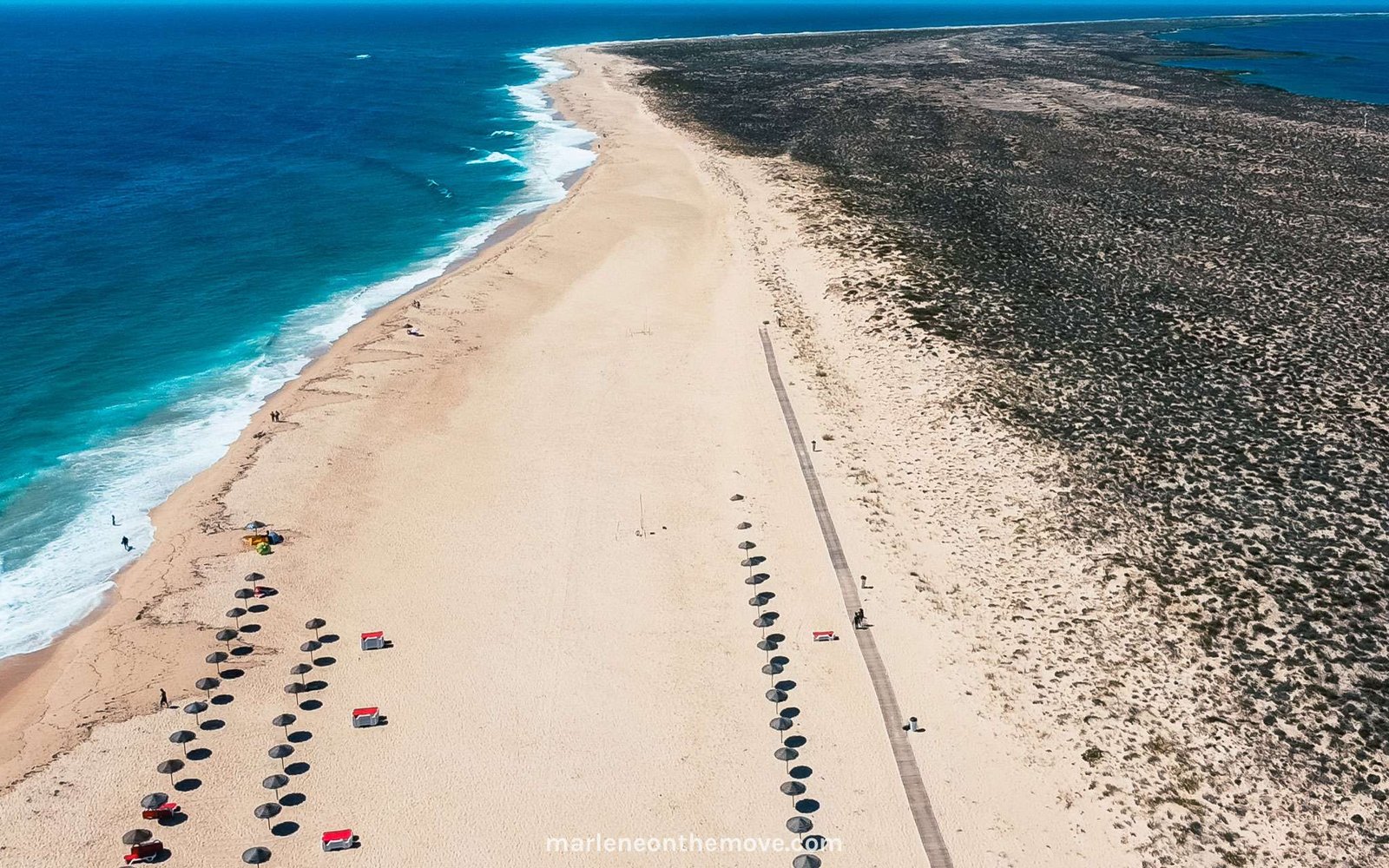 Aerial look over the Praia da Barreta in Ilha Deserta.