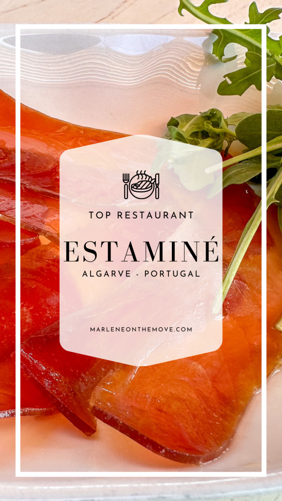 Fuja para a Ilha Deserta, no Algarve, e coma no Estaminé, um restaurante que oferece vistas deslumbrantes e pratos de marisco excecionais.