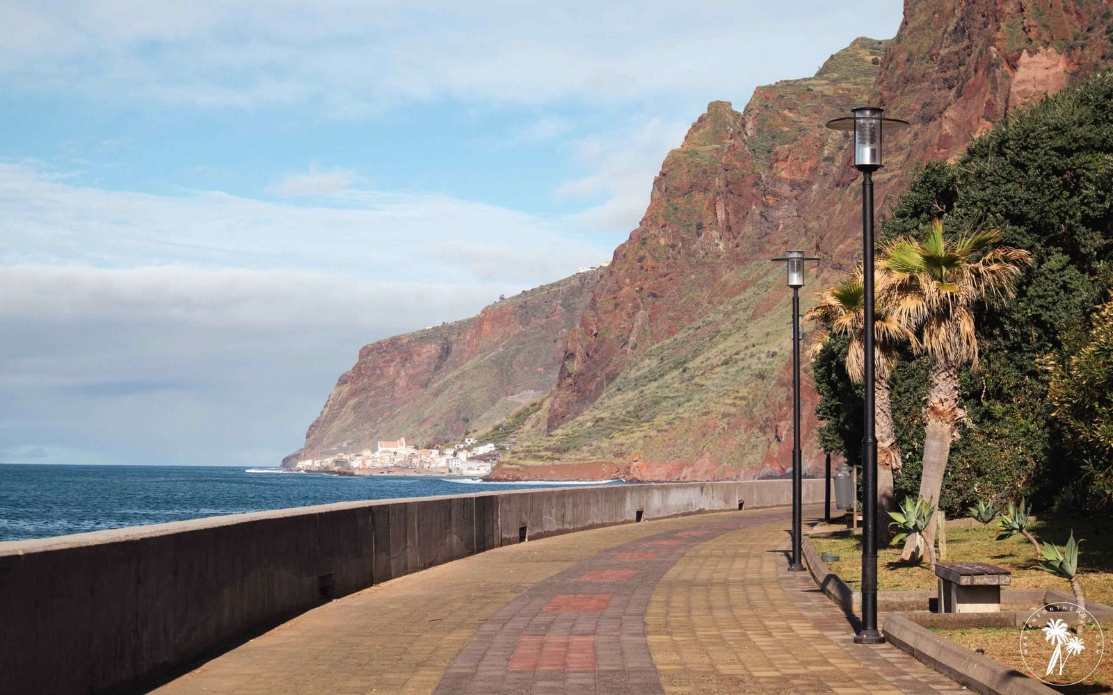Jardim do Mar promenade