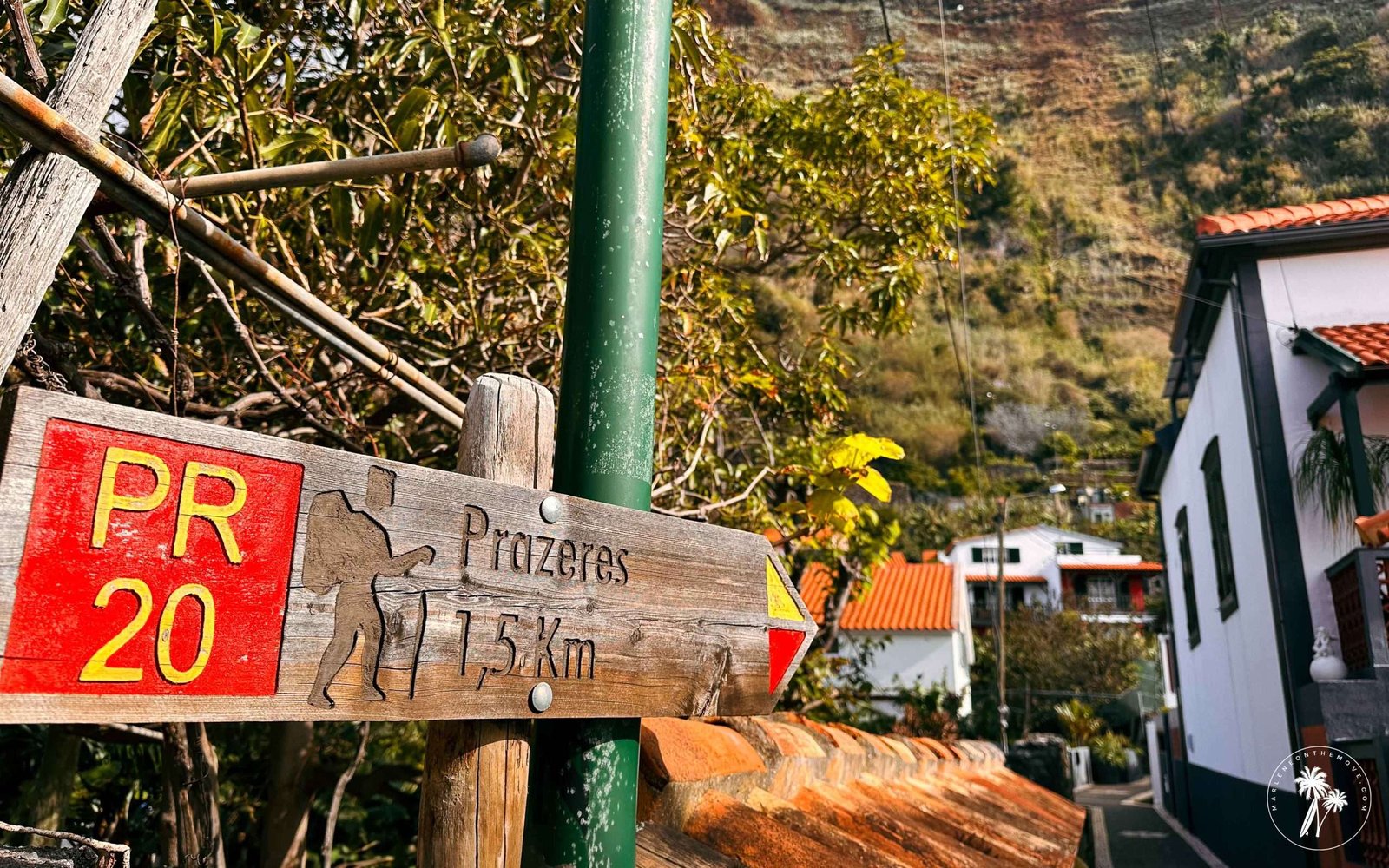 trail sigh to the Vereda do Jardim do Mar that goes to Prazeres